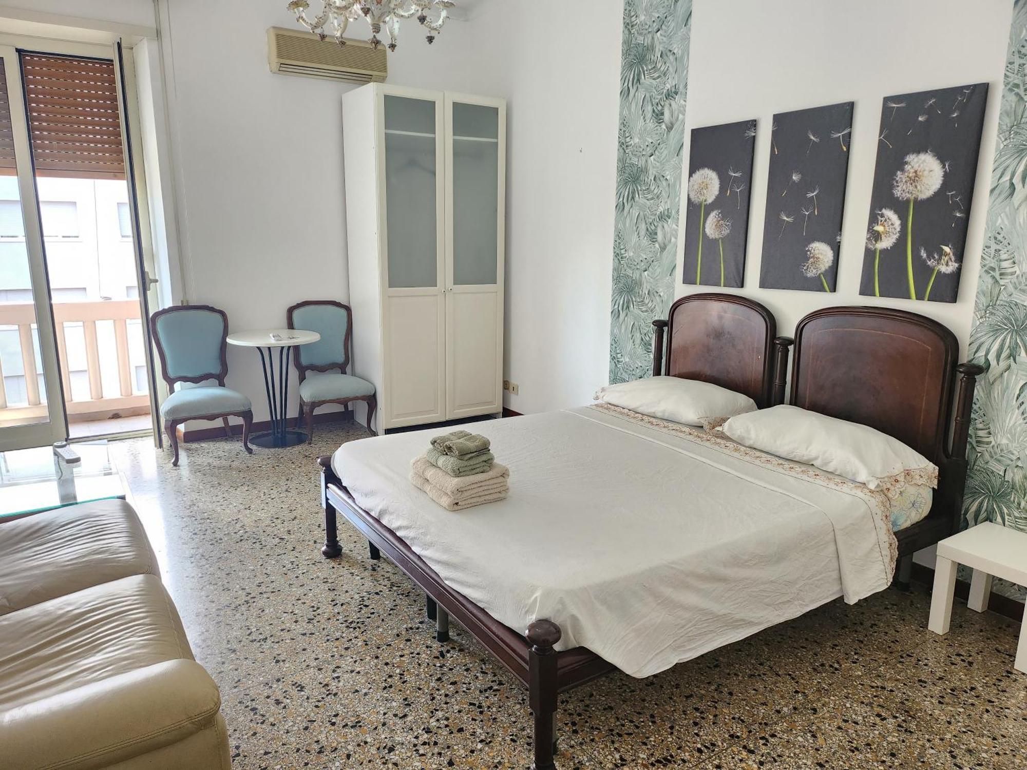 Hotel La famiglia Roma Esterno foto